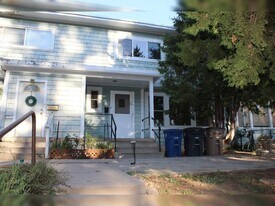 2185 44th St Apt C in Los Alamos, NM - Building Photo