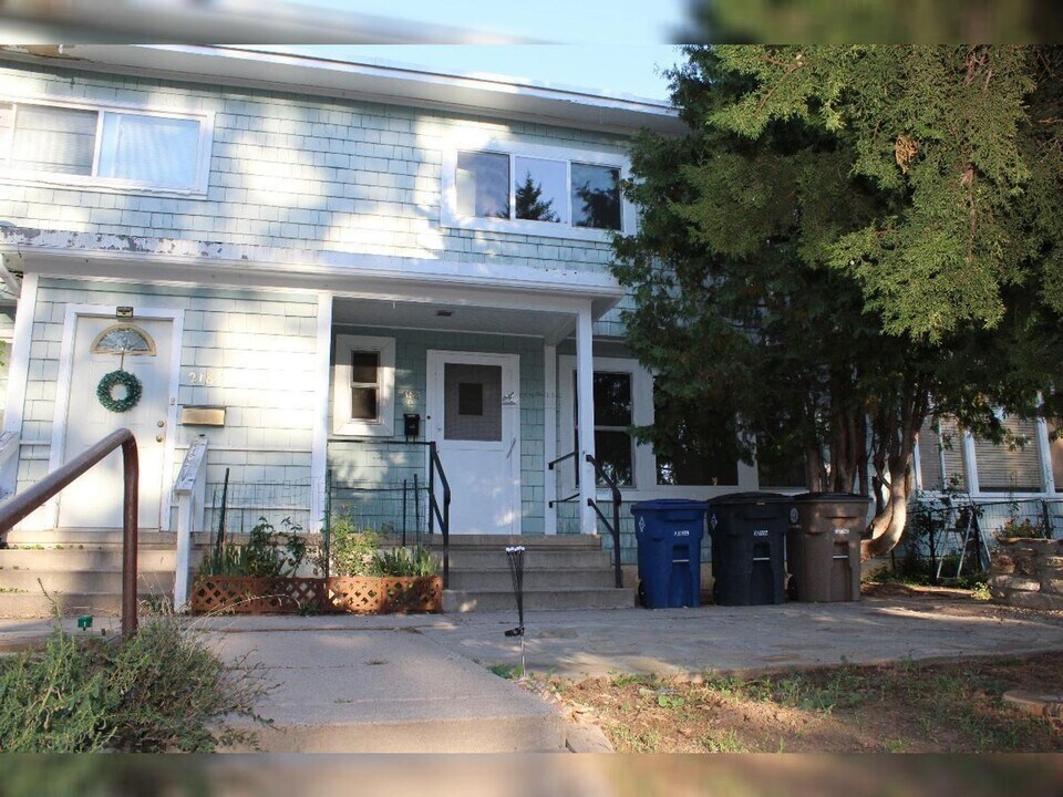 2185 44th St Apt C in Los Alamos, NM - Building Photo