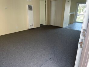 700 N East End Ave in Pomona, CA - Building Photo - Building Photo