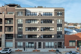 The Lincoln in Chicago, IL - Building Photo - Building Photo