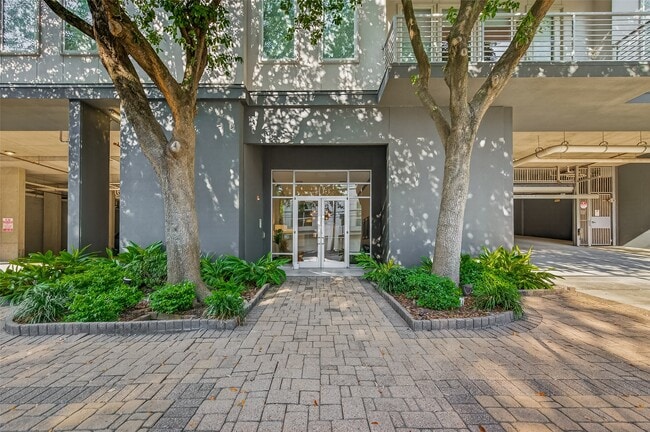 505 Jackson Hill St in Houston, TX - Building Photo - Building Photo