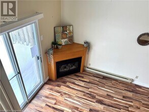 41 Vly Vw Rd in Kitchener, ON - Building Photo - Building Photo