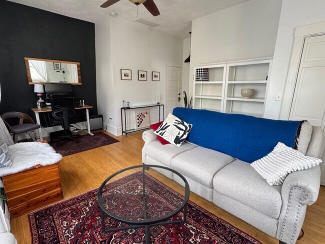 4 Clifton St in Somerville, MA - Building Photo - Building Photo