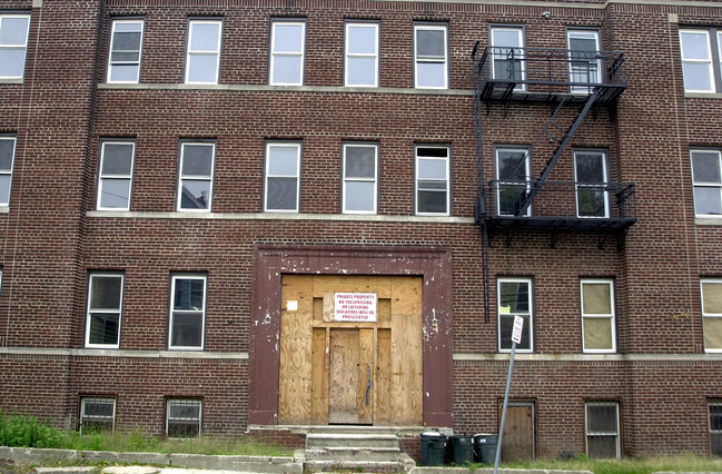 79-83 Tillinghast St in Newark, NJ - Building Photo - Building Photo