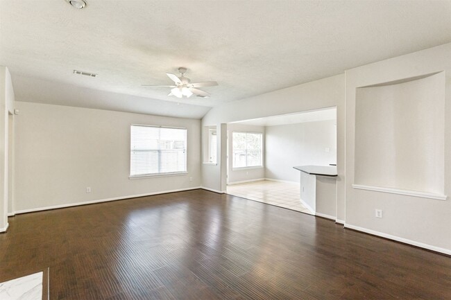 3131 Stratford Pointe Dr