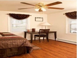 Brookhaven at Franklin Apartments in Somerset, NJ - Building Photo - Interior Photo