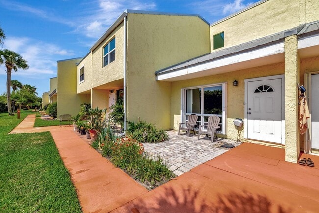 2707 N Hwy A1A in Fort Pierce, FL - Building Photo - Building Photo