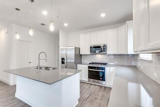 13220 Baccarac Ln in Manor, TX - Building Photo - Building Photo