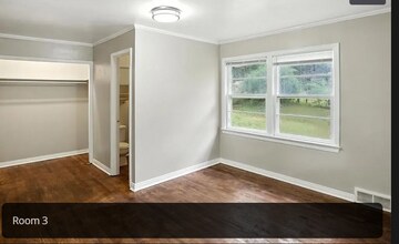 305 E North St in Fayetteville, AR - Building Photo - Building Photo