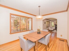 2816 SE 45th Ave in Portland, OR - Building Photo - Building Photo