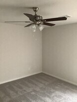 15740 Del Norte Dr in Conroe, TX - Building Photo