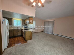 383 E Valley Cir in Grand Junction, CO - Building Photo - Building Photo