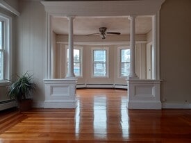22 Chestnut St in Pawtucket, RI - Building Photo