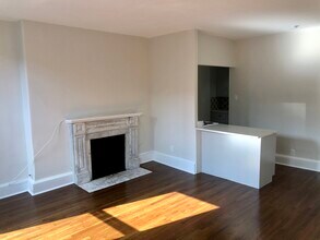 415 Beacon St, Unit 4A in Boston, MA - Building Photo - Building Photo