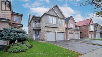 4783 Apple Blossom Cir in Mississauga, ON - Building Photo