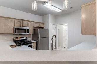 2808 Kestrel Dr in Austin, TX - Building Photo - Building Photo