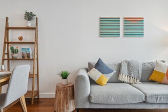 399 Fremont St in San Francisco, CA - Building Photo - Building Photo