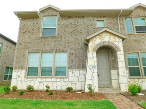 3129 Solana Cir in Denton, TX - Building Photo - Building Photo