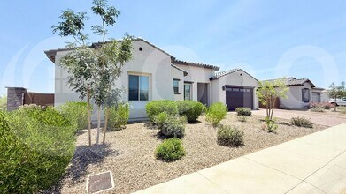 4411 W Park View Ln in Glendale, AZ - Building Photo - Building Photo