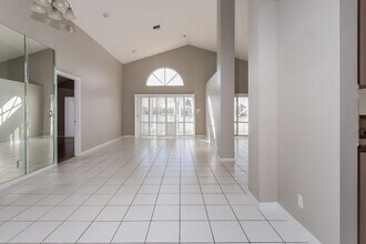 7794 Hoffy Cir in Lake Worth, FL - Building Photo - Building Photo