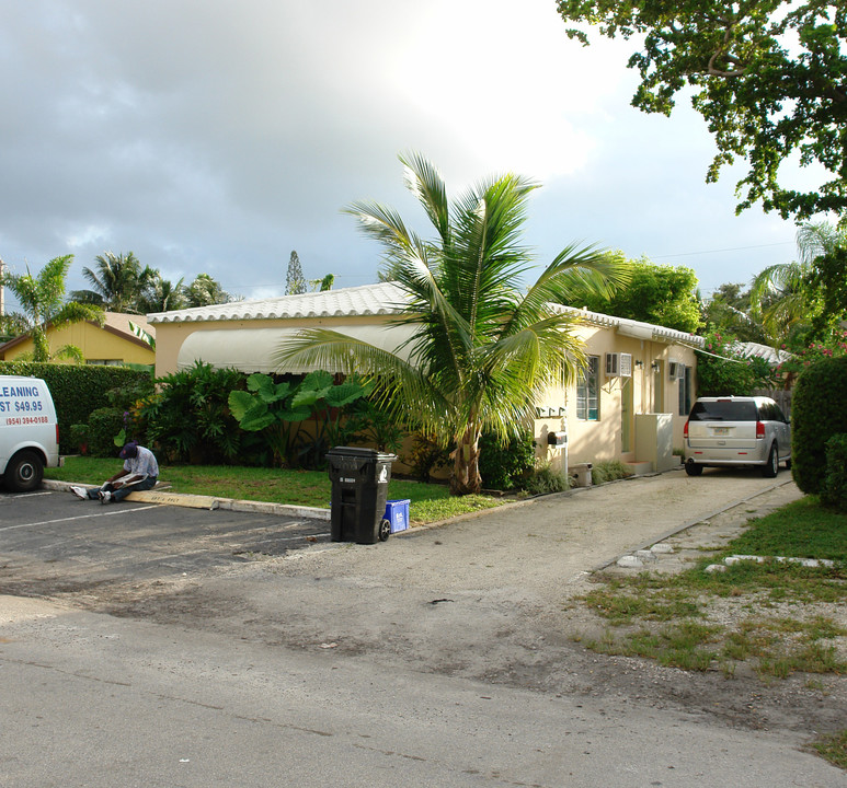 1136 NE 16th Ave in Fort Lauderdale, FL - Building Photo