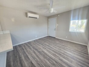 6671 Pine Ave in Twentynine Palms, CA - Building Photo - Building Photo