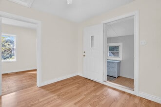 294 Elizabeth St in Guelph, ON - Building Photo - Building Photo