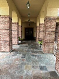 2815 Kings Crossing Dr photo'