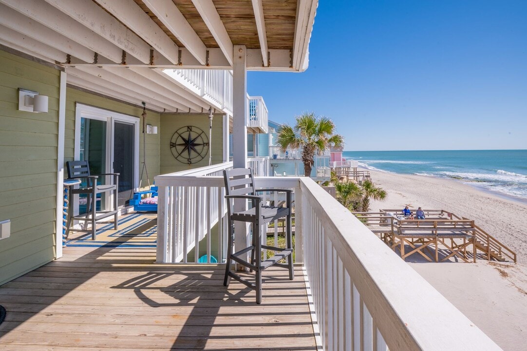 2105 Surfrider Ct in Kure Beach, NC - Building Photo