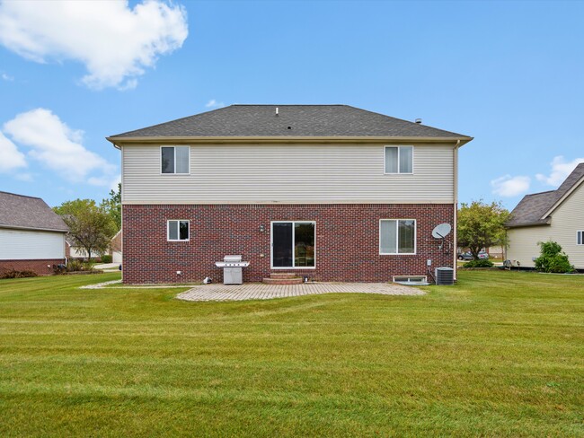 2179 Lagoon Dr in Rochester Hills, MI - Building Photo - Building Photo