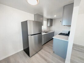 418 E Broadway in San Gabriel, CA - Building Photo