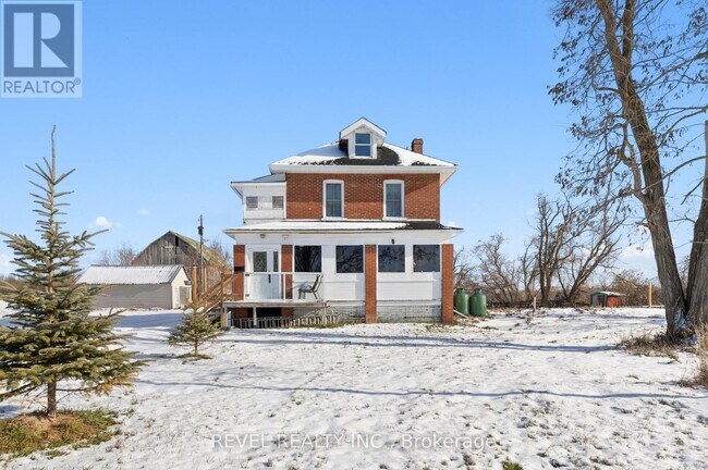 1804 Sturgeon Rd in Kawartha Lakes, ON - Building Photo - Building Photo