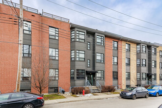 732 2E Av in Verdun, QC - Building Photo - Building Photo