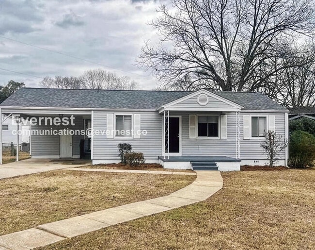 property at 3056 Highland Dr