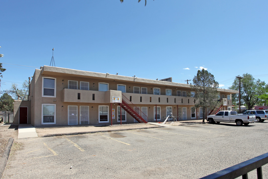 436 Louisiana Blvd SE in Albuquerque, NM - Foto de edificio