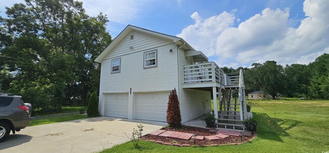 7348 Highmarket St in Georgetown, SC - Foto de edificio - Building Photo