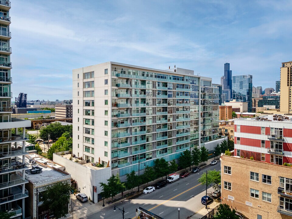 1620 S Michigan Ave in Chicago, IL - Building Photo