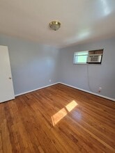 2722 Montana Ave in Cincinnati, OH - Building Photo - Building Photo