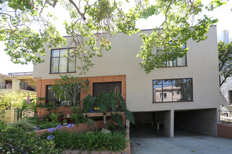 423 S Maple Dr in Beverly Hills, CA - Building Photo - Building Photo