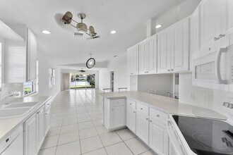 8270 Eleuthera Ln in West Palm Beach, FL - Building Photo - Building Photo