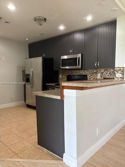 property at 5721 Riverside Dr
