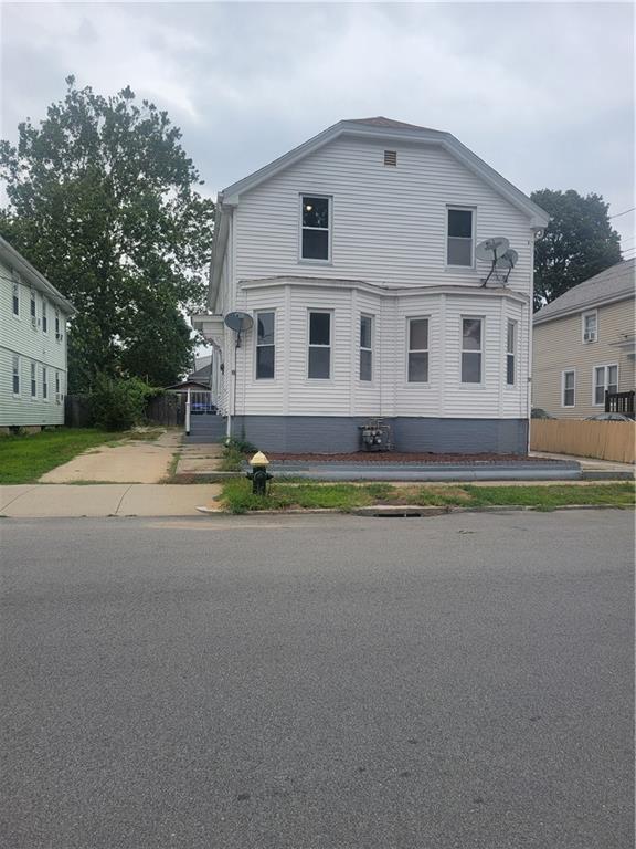property at 19 Rounds Ave