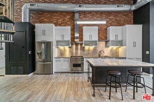 4115 Glencoe Ave in Marina Del Rey, CA - Building Photo