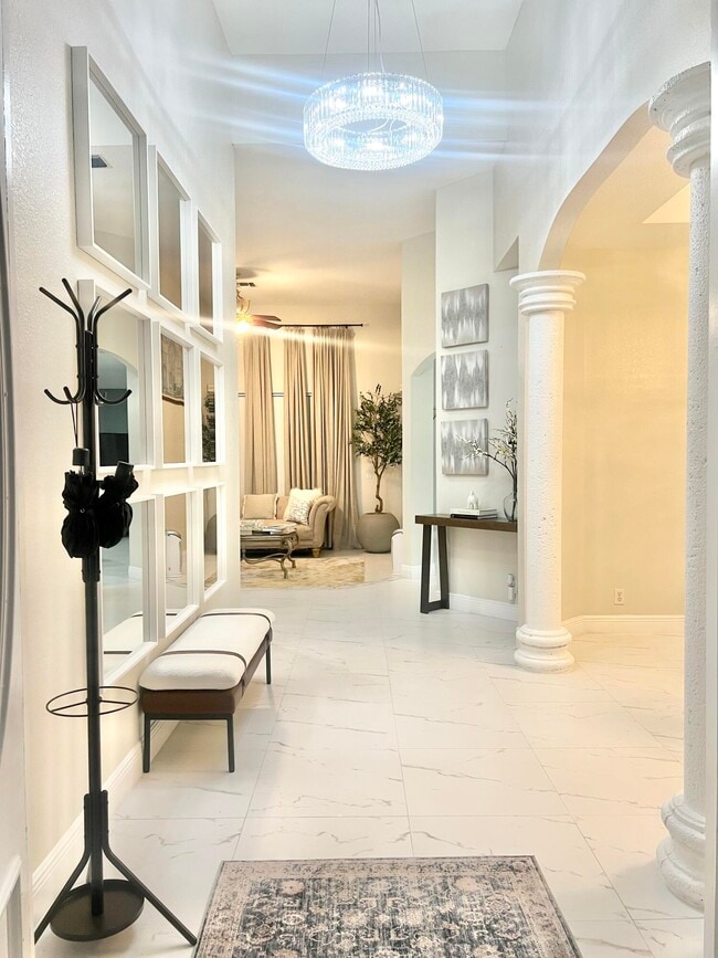 13620 Folkestone Ct in Wellington, FL - Building Photo - Building Photo