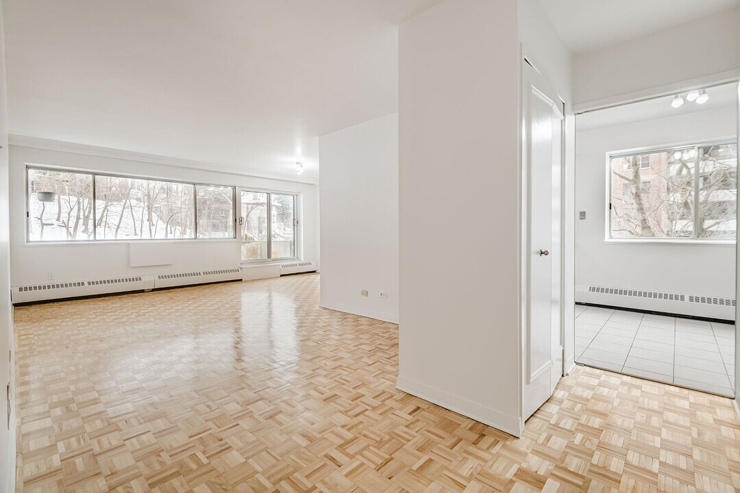 165 Chem. de la Côte-Sainte-Catherine in Outremont, QC - Building Photo