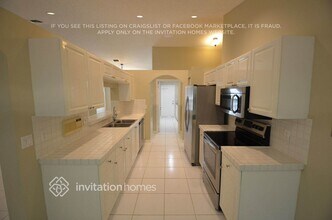 7570 NW 47th Ave in Pompano Beach, FL - Building Photo - Building Photo