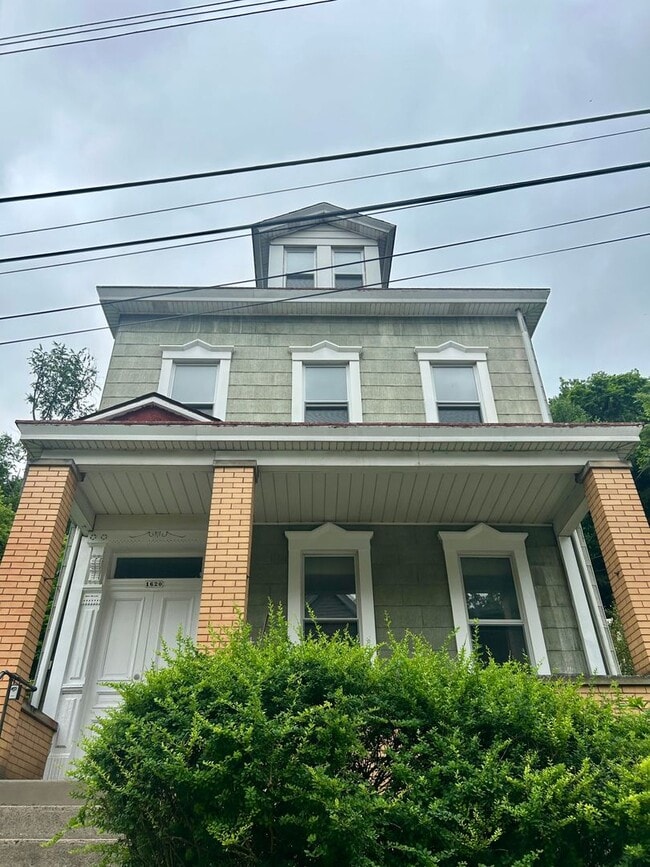 property at 1620 High St