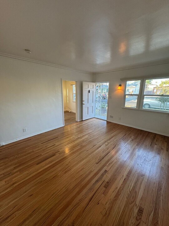 3531-3541 12th Ave in Los Angeles, CA - Building Photo