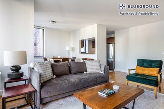 235 W 48th St, Unit SI FL27-ID1741 in New York, NY - Foto de edificio - Building Photo