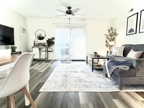 174 Turnwood Ln in Winston-Salem, NC - Building Photo - Building Photo